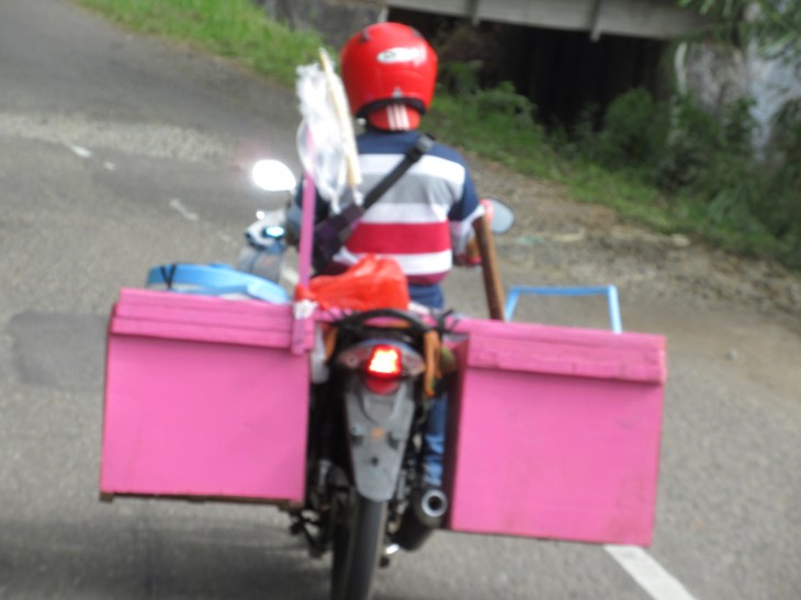 7ABAE727-636B-4660-9122-DC5C1B8F4DE9