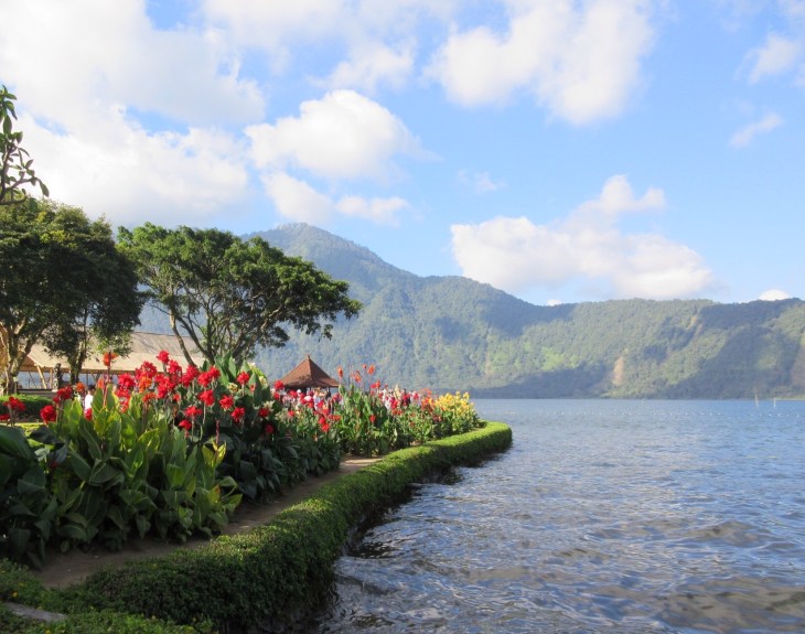 7DA51040-2C74-4A8D-85F5-E67FF54B8489