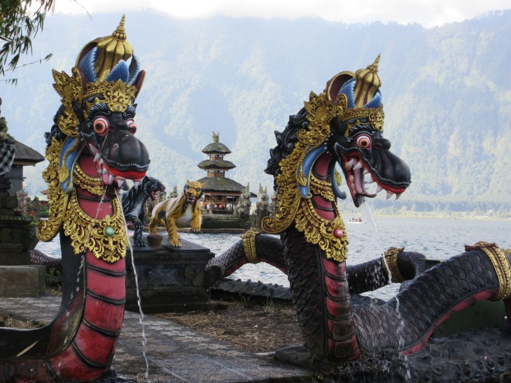 92EF580E-D9EF-4AE9-B51D-C04448D53522